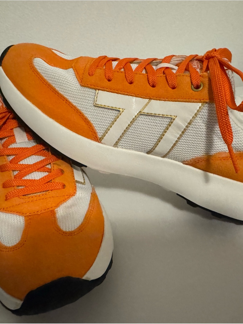 Le Tigre Orange and White Women's Sneakers